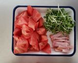 トマトとかいわれ大根のうま塩サラダ作り方1写真