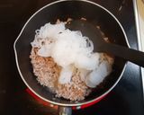 しらたきと豚ミンチの甘辛炒め煮作り方3写真