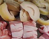 タケノコと豚肉の醤油炒め作り方1写真