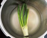 キャベツと鶏胸肉のトマト煮込み作り方1写真