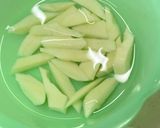 じゃがいも 人参 にら玉味噌汁^^作り方1写真