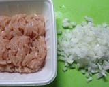 便利♪おかずの素～鶏ミンチと玉ねぎで～作り方1写真