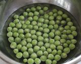 グリンピースのバターコンソメ煮作り方1写真