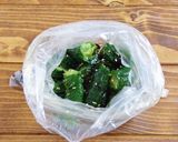☆簡単☆蛇腹きゅうりの塩昆布漬け作り方3写真