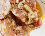 ワインに合う♪鶏もも肉と人参のハーブ焼き作り方1写真