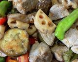 野菜たっぷりヘルシー！塩麹で柔らか酢豚作り方8写真