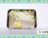 ＼大同電鍋レシピ／きのこと鶏肉のスープ作り方2写真