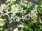 簡単♪セロリの葉としらすの白だし炒め