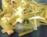 フキと油揚げの炒め煮作り方4写真