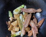 鶏せせりと青梗菜の炒め作り方4写真