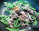 さやいんげんと牛肉の味噌玉チリ炒め作り方5写真