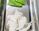 絹さやと新タマネギの玉子丼作り方1写真