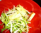 シャキ水菜とカリ焼きあげのお味噌汁作り方3写真