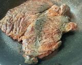 ソースが絶品！簡単豪華なステーキサラダ作り方4写真