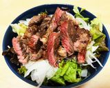 ソースが絶品！簡単豪華なステーキサラダ作り方7写真