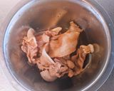 豚骨スープのしゃぶしゃぶ肉ラーメン作り方5写真
