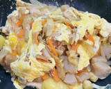 すき焼きな味付けで、スキヤキ焼き卵とじ！作り方3写真