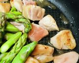 鶏むね肉＆アスパラガスのあっさり炒め作り方1写真