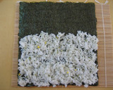 おさかなソーセージ顔の海苔巻き作り方1写真