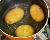 新ジャガイモ&新玉ねぎのカレー風味炒め作り方1写真