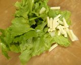 チータラとレタスのニンニクごま和え作り方2写真