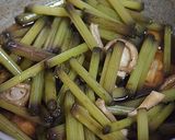 山ぶきと椎茸の炊いたん作り方4写真