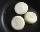 スキレットでハンバーグと新玉ねぎステーキ作り方9写真
