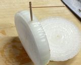 バラバラにならない玉ねぎの輪切り作り方2写真