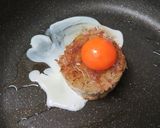 お好み風エノキの根元のたまごのせ焼き　　作り方4写真