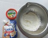 メロンに詰めたフルーツケーキ♪作り方3写真