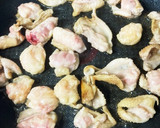 最高のおつまみ！鶏皮のニンニク芽炒め作り方2写真