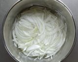 簡単副菜☆新玉ねぎの無限サラダ。作り方2写真