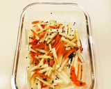 レンジで作る大根とにんじんの皮の和物作り方5写真