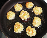 鶏ひき肉と玉ねぎの落とし揚げ作り方3写真