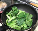 栄養満点♪「小松菜のにんにく炒め」作り方2写真