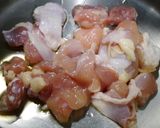 簡単！具だくさんお味噌汁　鶏ネギ作り方2写真