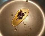 ワラビと新生姜の油炒め作り方1写真