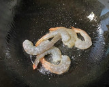 豆苗と海老のガーリック炒め　ふわたま添え作り方2写真