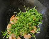 豆苗と海老のガーリック炒め　ふわたま添え作り方3写真