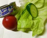 簡単ツナご飯・ヘルシーなサラダ丼作り方1写真