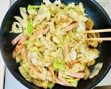 キャベツと魚肉ソーセージで回鍋肉風炒め♡作り方11写真
