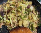 おつまみにも！なすとひき肉のピリ辛炒め作り方5写真