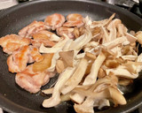 鶏ときのこのケイパー炒め作り方2写真