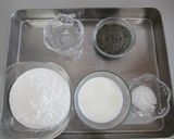 カルシウムたっぷり☆みるく白玉作り方1写真