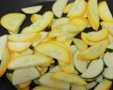 タコとズッキーニのごま炒め作り方1写真