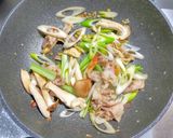 豚バラ肉と小松菜と塩コブの和風パスタ作り方4写真