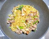 豚バラ肉と小松菜と塩コブの和風パスタ作り方7写真