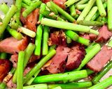 ニンニク芽と焼き豚のオイスターソース炒め作り方3写真