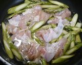 簡単！鶏アスパラのエビチリ風味作り方3写真
