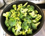 フライパンで蒸しブロッコリー作り方2写真